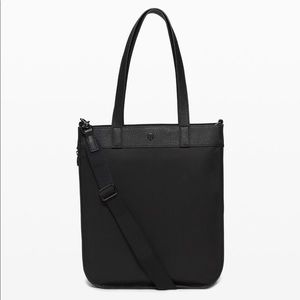 Now and Always Lululemon Tote 15L NWT